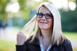 canvas print picture - Blonde Frau mit Brille