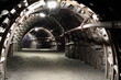 Foto: Corridor in a underground mine Corridor in a underground mine