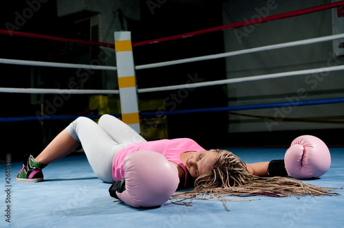 Foto: Knocked out Knocked out
