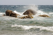 Ressacs sur les rochers de la plage de Palombaggia en Corse