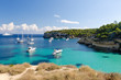 Boote in der Bucht von Cala Portals Vells, Mallorca