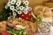 Frühstück/Laugenbrötchen m. Salami