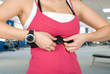 Foto: checking pulse watch checking pulse watch