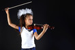 Foto: girl and violin girl and violin