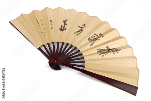 Foto: A chinese fan on white background A chinese fan on white background
