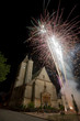 Feu d'artifice et église