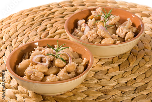 Photo: antipasto di fagioli con tonno e cipolle antipasto di fagioli con tonno e cipolle