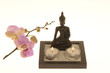 Buddha mit Teelichtern