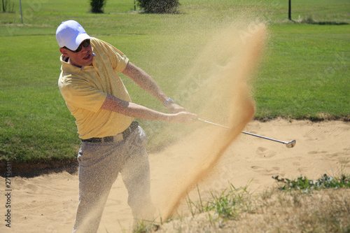 Foto: GOLF - Bunkerschlag GOLF - Bunkerschlag