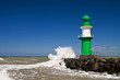 Der Molenturm der Westmole in Warnemünde.