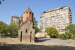 eglise armenienne entouree d'hlm a erevan en armenie