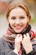 Foto: Beautiful girl in autumn Beautiful girl in autumn