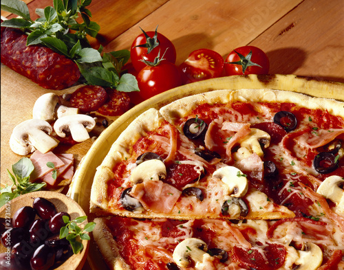 Photo: Regina pizza with chorizo Regina pizza with chorizo