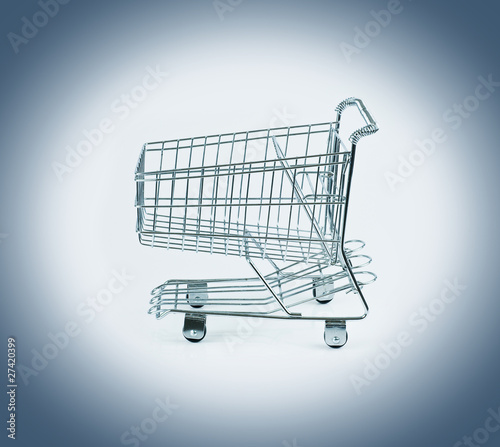 Foto: Empty shopping cart Empty shopping cart