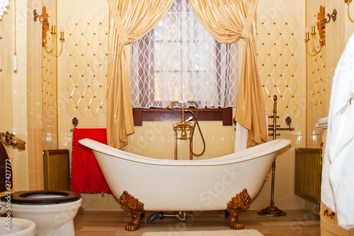 Vintage Bathroom Pictures on Luxury Vintage Bathroom Interior    Nomad Soul  27427772   See