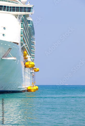 Photo: Holiday cruise liner Holiday cruise liner
