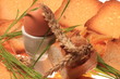 pain , oeuf coque et céréales