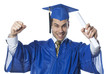 homme réussissant son diplome MBA