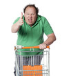 gros homme mécontent au supermarché