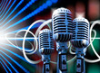 ilustracion de musica con microfono retro y luces de escenario