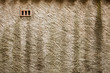 Mur crépis sale pluie