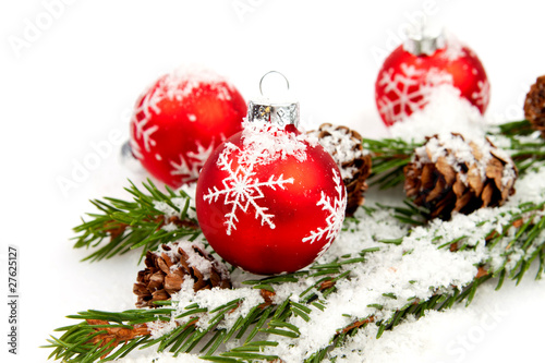 Foto: Tannenzweig Schnee Hintergrund Tannenzweig Schnee Hintergrund