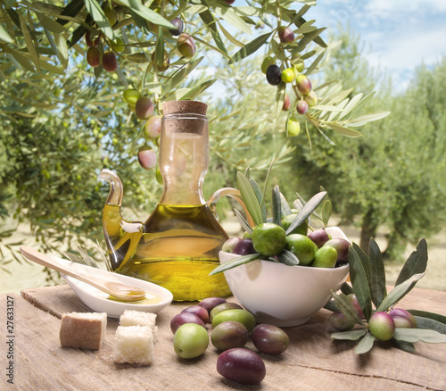 Foto: Oil and olives Oil and olives