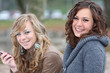 amiche all'ascolto di mp3 amiche all'ascolto di mp3