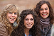tre ragazze giovani tre ragazze giovani