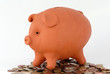 tirelire plein de pieces euros argent tirelire plein de pieces euros argent