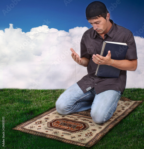 Photo: muslim prayer muslim prayer