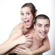 éclats de rire en couple amoureux fusionnel