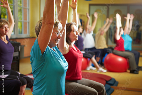 Photo: Gemeinsame Fitnessübungen Gemeinsame Fitnessübungen