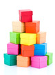 Pile de boites aux couleurs vives sur fond blanc Pile de boites aux couleurs vives sur fond blanc