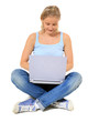 Junge Frau mit Notebook Computer