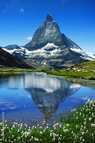 Photo: reflet du cervin dans le lac reflet du cervin dans le lac