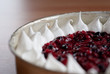 Waldbeerenkuchen mit Baiser