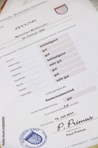 Foto: Zeugnis, Schulzeugnis Zeugnis, Schulzeugnis