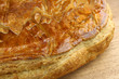 Galette des rois frangipane et couronne dorée