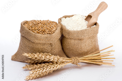 Foto: Wheat and flour Wheat and flour