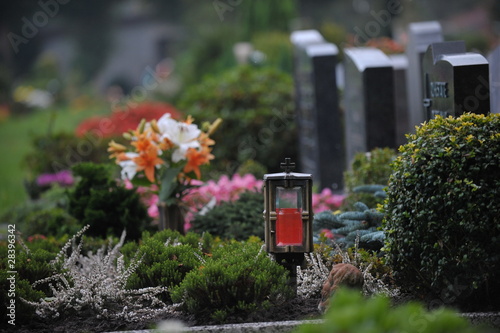 Photo: Gräber auf dem Friedhof Gräber auf dem Friedhof