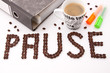 Kaffee Pause -  am Schreibtisch im Büro