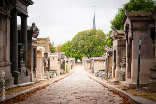 Foto: Pere-lachaise cemetery, Paris, France Pere-lachaise cemetery, Paris, France