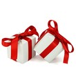 2 weiße Geschenke