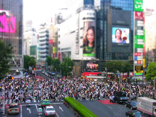 Photo: Tokyo pedestrian crossing Tokyo pedestrian crossing