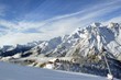 Baita in montagna fra le nuvole Baita in montagna fra le nuvole