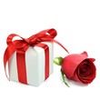 Geschenk und Rose Geschenk und Rose