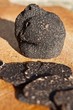 Sliced black truffles - Truffe noire et tranches Sliced black truffles - Truffe noire et tranches