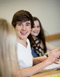 junger attraktiver dynamischer Student