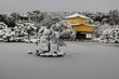 雪の金閣寺